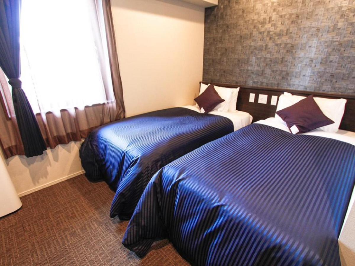 Hotel Livemax Osaka Honmachi מראה חיצוני תמונה